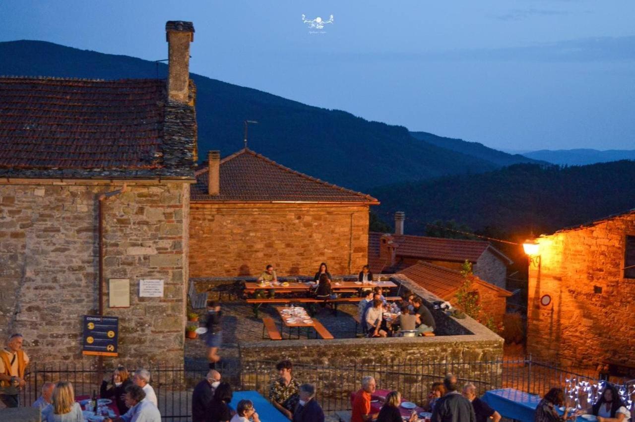 Agriturismo Vezzano К'юзі-делла-Верна Екстер'єр фото