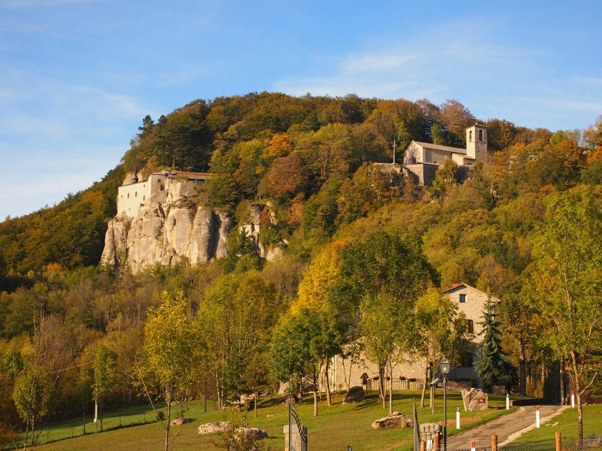 Agriturismo Vezzano К'юзі-делла-Верна Екстер'єр фото
